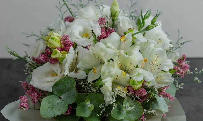 Húsz év után újra az ajtómban állt: Apám visszatért, és most tőlem vár mindent