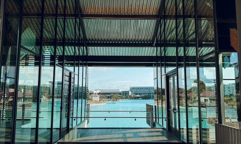 „Amióta nem tudom támogatni a lányomat, mintha megszűntem volna létezni” – Egy nagymama vallomása a családi szeretet feltételeiről