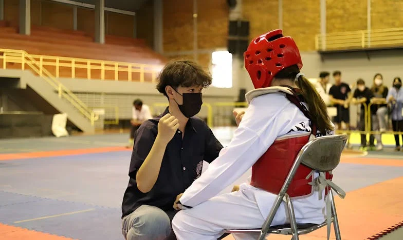 Az ajtóban állt egy nő egy kisgyerekkel – A fiam elhagyott minket