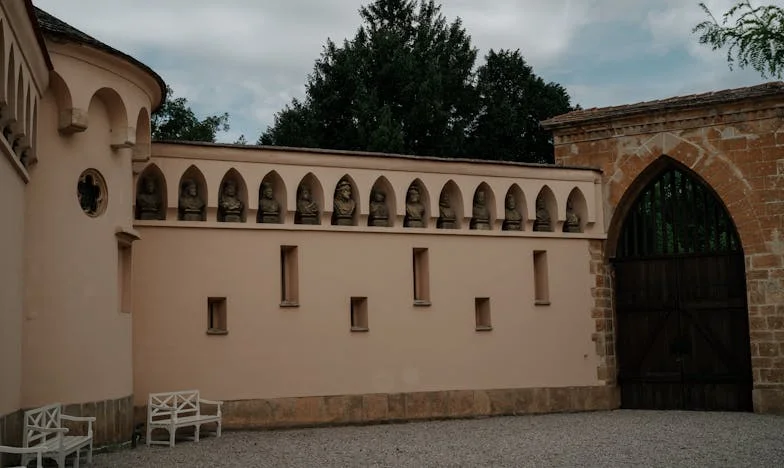 Bosszú egy szemüveg mögött: Egy meny naplója