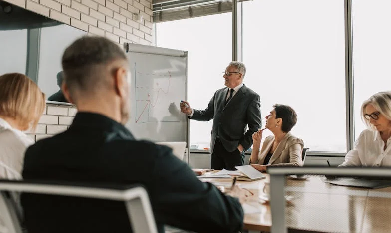 „Vigyáznál anyámra, amíg távol vagyok?” – Hogyan találtam új értelmet a nyugdíjas éveimben