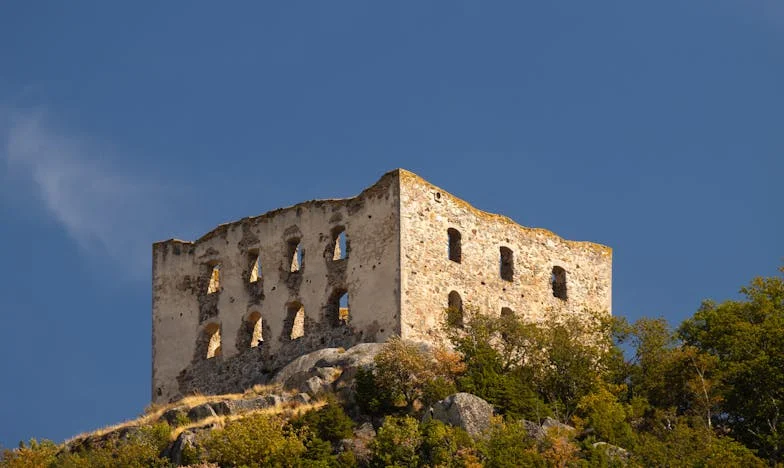 Anyósom árnyékában: Egy fiatal pár küzdelme a családi elvárásokkal