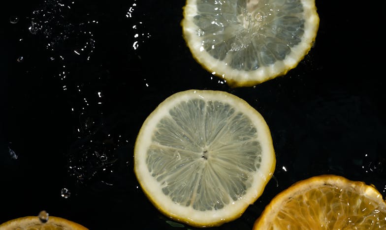 Más gyerekét elfogadni: Az én harcom a szeretettel és előítéletekkel