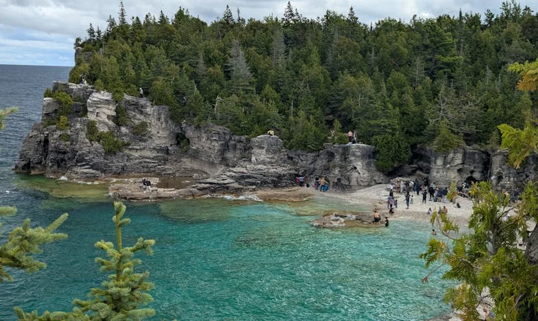 „Anyám, miért nem örülsz, hogy itt vagyok?” – Egy anya és lánya közös harca a múlt árnyaival