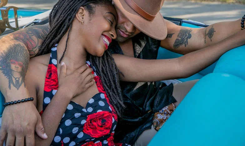 Egy váratlan reggeli látogatás – amikor az anyós szeme mindent lát