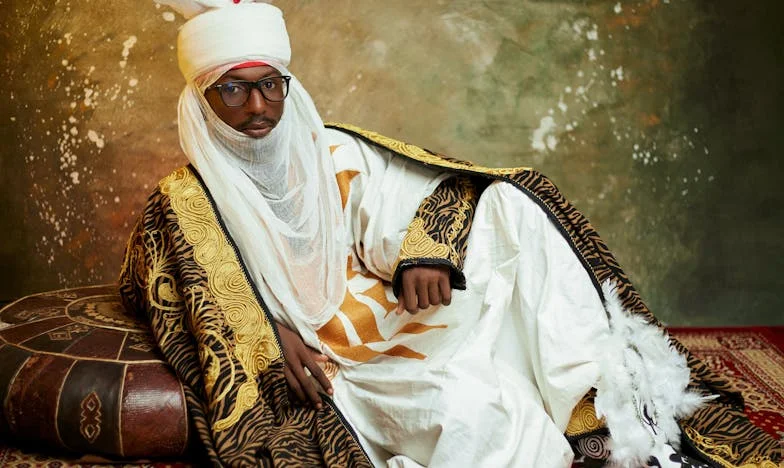 Két Otthon Között: Egy Lány Küzdelme Apja Jólétéért és a Családi Megértésért