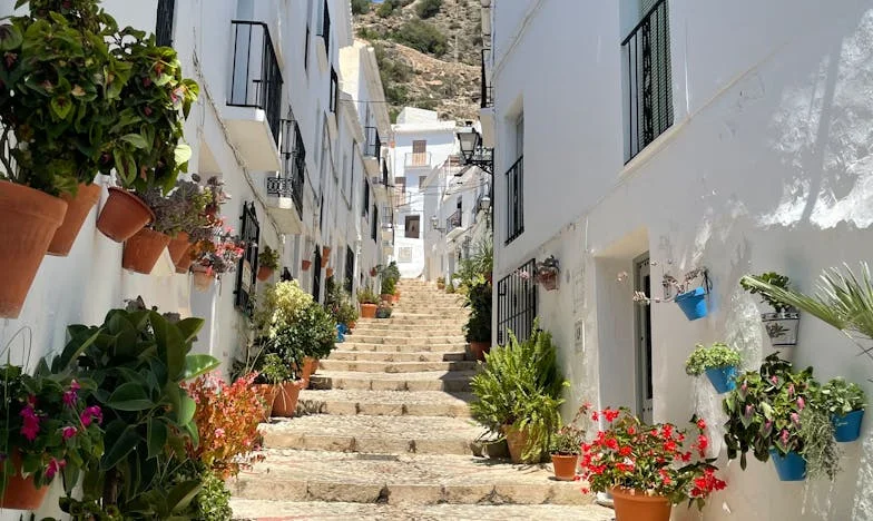 Amikor Nagypapa Hozzánk Költözött: Szeretet, Feszültségek és Régi Sebek Egy Panelban