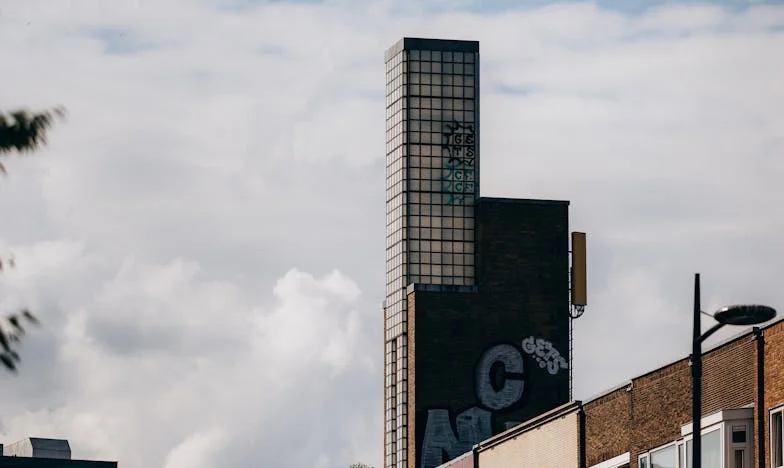 Egyetlen éjszaka árnyéka: Egy magyar feleség vallomása