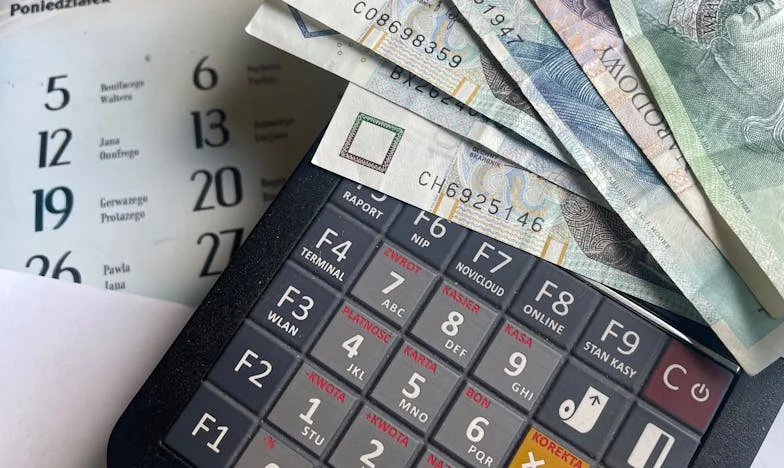 „Miért nem olyan a te fiad, mint a Zsuzsié?” – Egy anyós és meny közötti harc a családi békéért