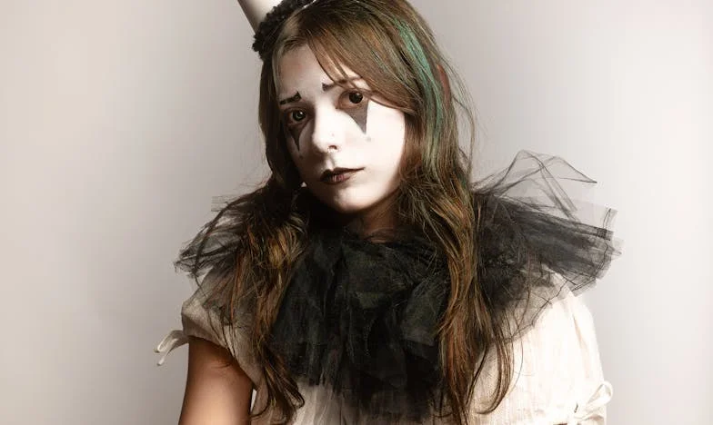 Álarc mögött: Az éjszaka, amikor mindent meghallottam