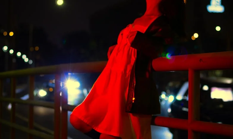 Anyósom ultimátuma – Egy budapesti nő vallomása a családi harcról és önmagam megtalálásáról