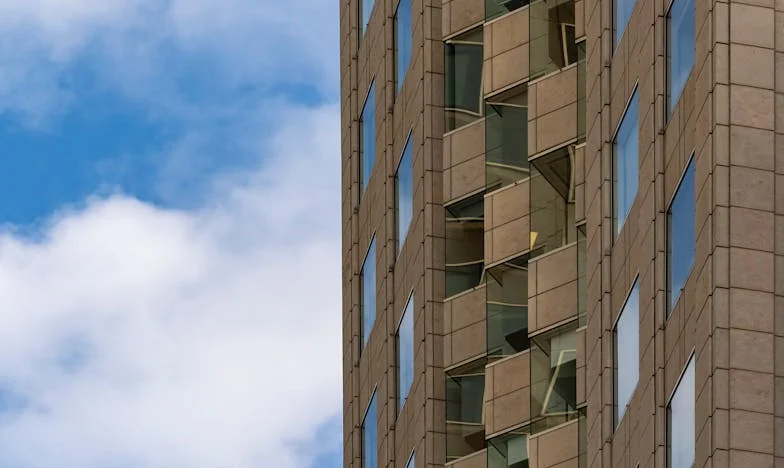 „Csomagolj, és költözz hozzánk!” – Hogyan tette tönkre az anyósom a házasságunkat a fiunk születése után