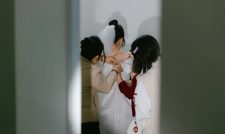 A férjem titka: Az a nap, amikor pelenkát találtam az anyósom kertjében