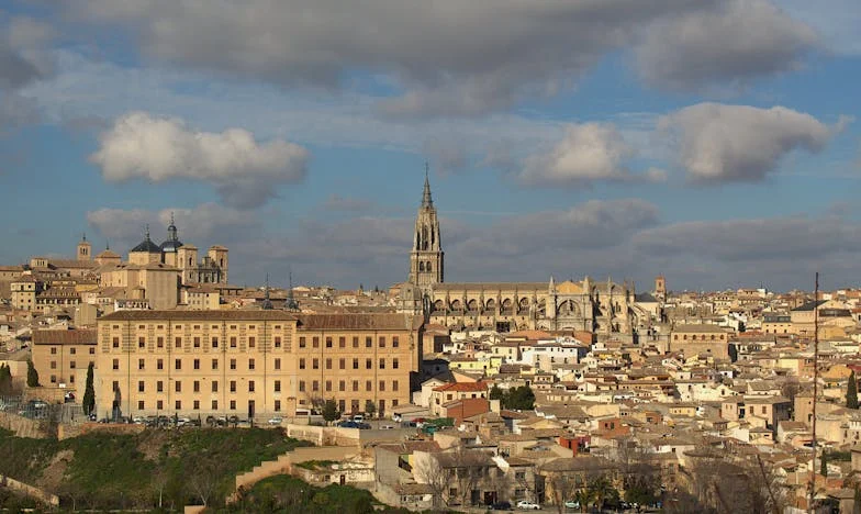 Egy nyár a Balatonon: Egy anya, egy lánya és a múlt árnyéka