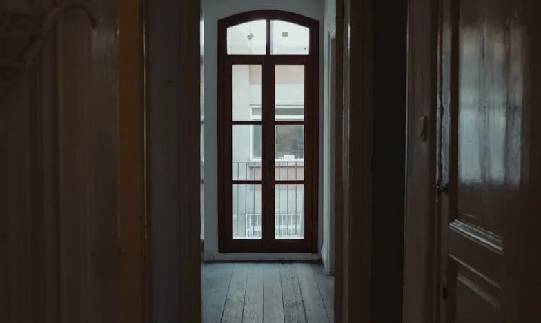 Egyedül a Valóságban: Amikor a Férjem a Virtuális Világba Menekült