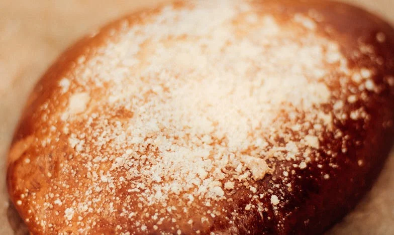 Több vagyok, mint elég: Egy anya harca a generációs elvárások ellen