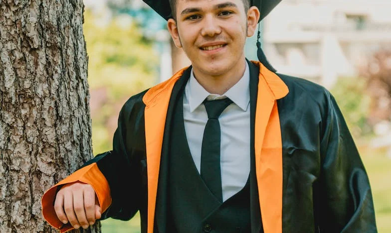 A Carta Que Mudou Tudo: Uma História de Amor e Ciúmes na Escola