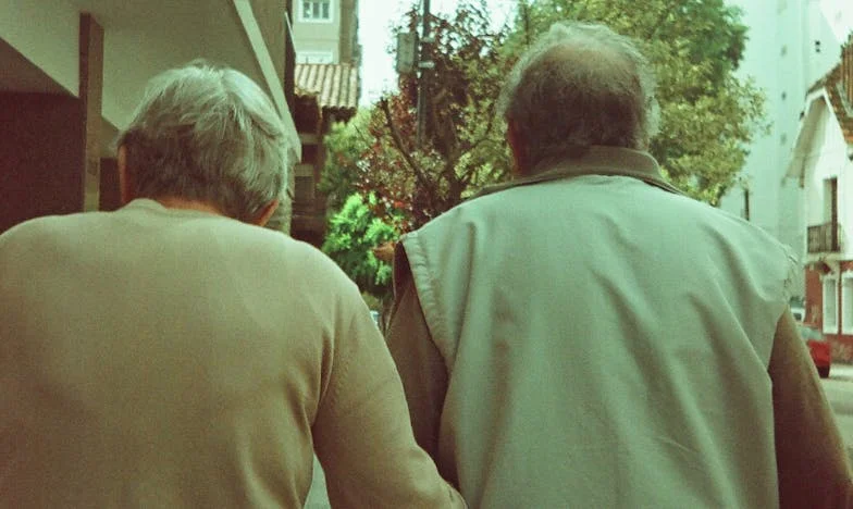 “Este dinheiro é da família!” – Uma fortuna na lotaria que virou tudo do avesso