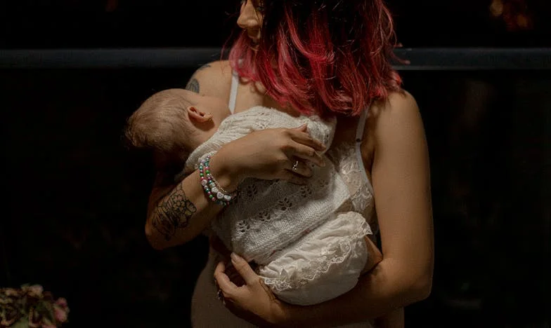 Sopa Instantânea e Silêncio: Como Tentei Expulsar Meus Próprios Filhos de Casa