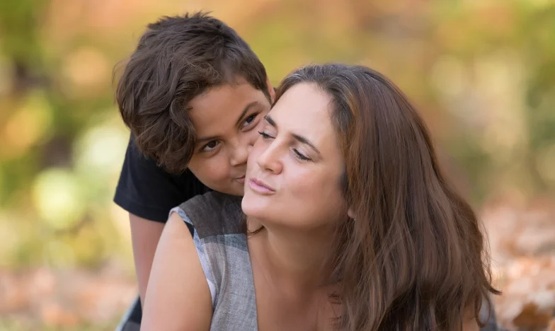 Já não reconheço o homem por quem me apaixonei – O meu casamento desmoronou-se entre silêncios e a sombra da mãe dele