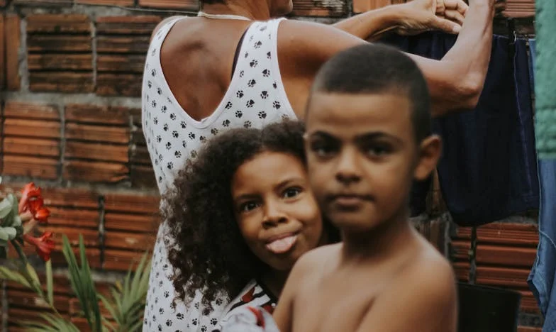Mãe, tu sempre podias...: História de um verão sacrificado