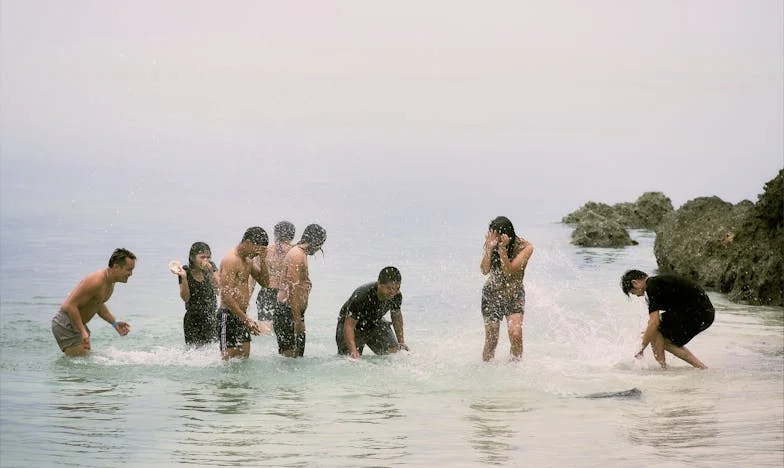 Quando as Portas se Abrem: O Regresso à Aldeia e o Enfrentar da Família