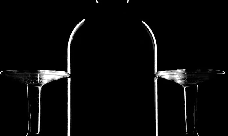 Quando Tudo Mudou: Entre Espelhos e Palavras Não Ditas