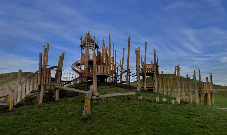 „Chcieliśmy pomóc sąsiadce, a dostaliśmy donos. Tak wygląda wdzięczność?!” – Historia jednej pomocy, która obróciła się przeciwko nam