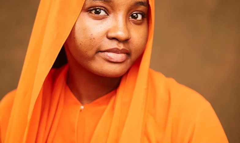 Sprytna Babcia Sprzedaje Mieszkanie, Gdy Dowiaduje Się o Planie Wnuka – Historia o Zdradzie i Odwadze