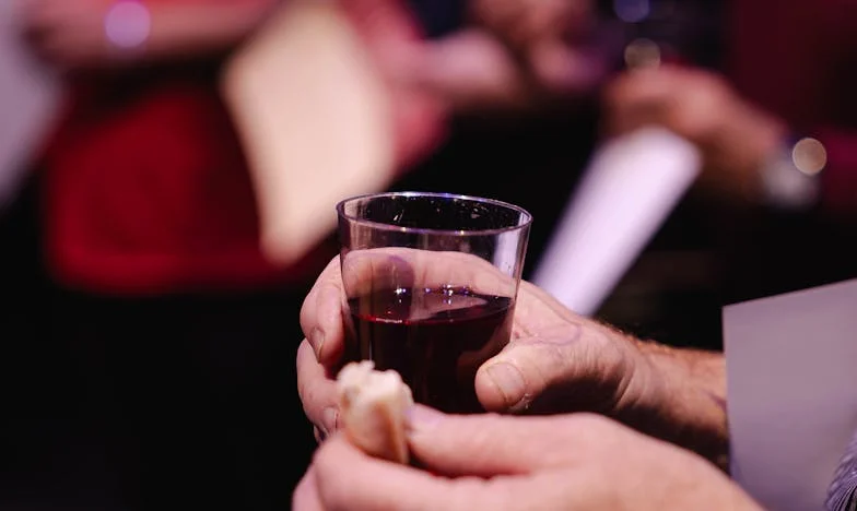 Wyrzuciłam syna i jego żonę z mieszkania: Dopiero wtedy zrozumiałam, ile lat żyłam w poczuciu winy