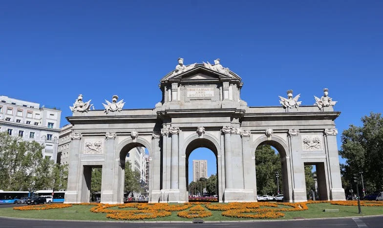 "Mamo, tu jest brudno!" – Historia Lindy, która straciła dom, choć nigdy się nie wyprowadziła