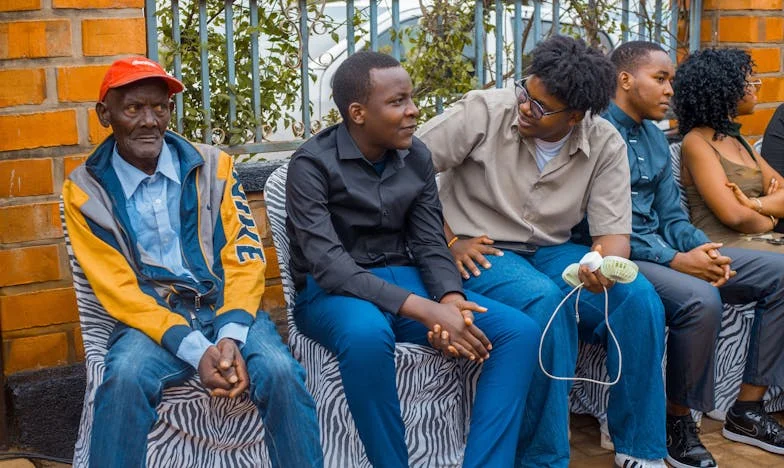 „Mamo, zamieszkaj z nami!” – Opowieść o samotności i rodzinnych oczekiwaniach, których nikt nie wypowiedział na głos