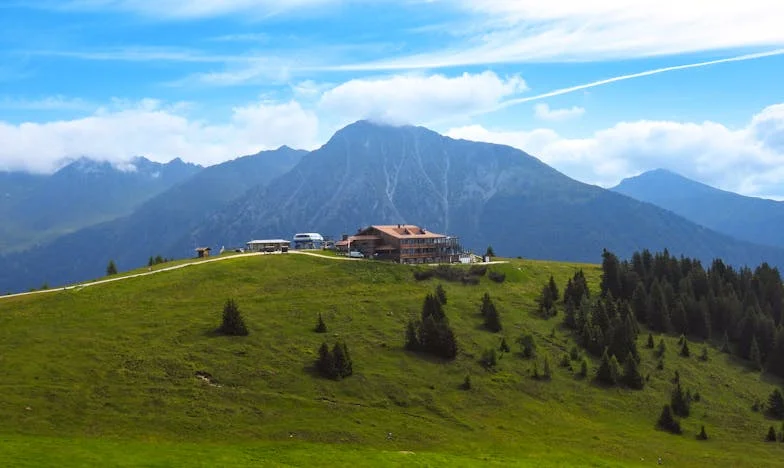 Między młotem a kowadłem: Opowieść o rodzinie patchworkowej w Polsce