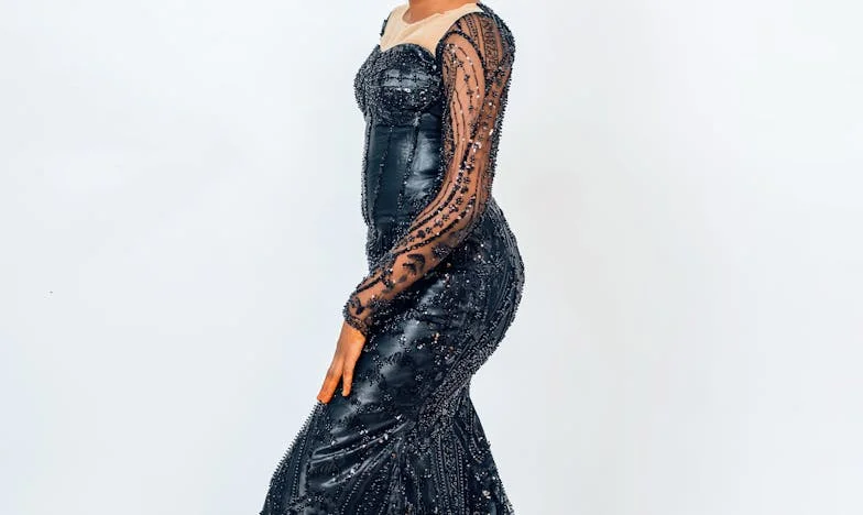 Nie byłam zaproszona na ślub własnego syna, a potem musiałam przyjąć ich pod swój dach – historia matki, która walczyła o godność