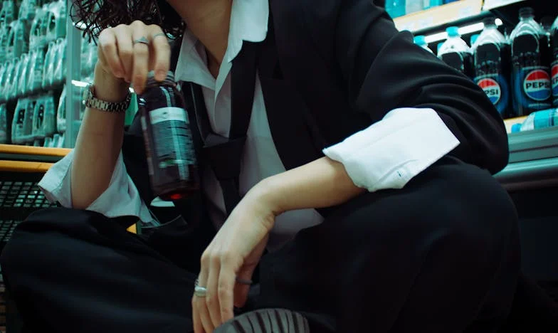 „Nie masz dzieci, więc pomóż naszej mamie!” — Jak zostałam opiekunką teściowej i straciłam siebie