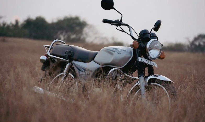 Zniknięcie Pawła: Rok ciszy, jedna pocztówka i pytania bez odpowiedzi