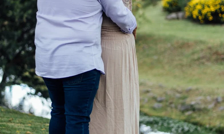 Czy powinnam wybaczyć mężowi zdradę? Moja rodzina naciska, a ja nie wiem, co robić…