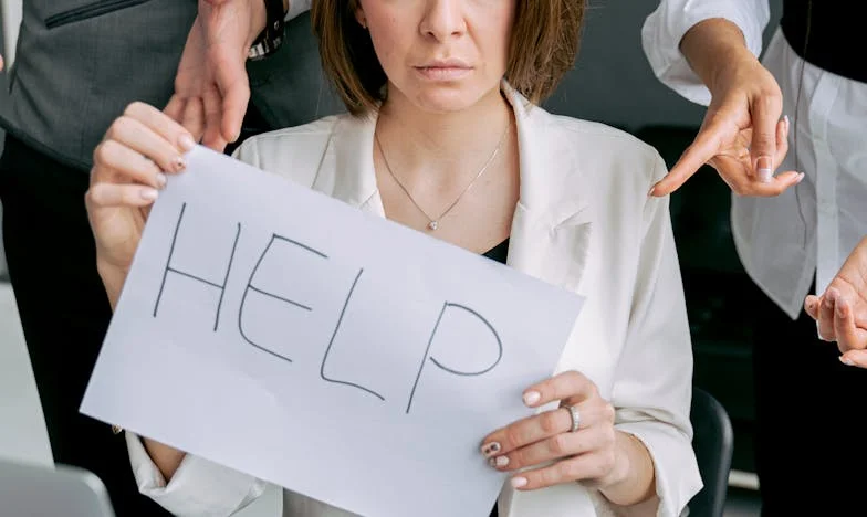 Jedna noc na komisariacie: Kiedy matczyna troska wywróciła moje życie do góry nogami