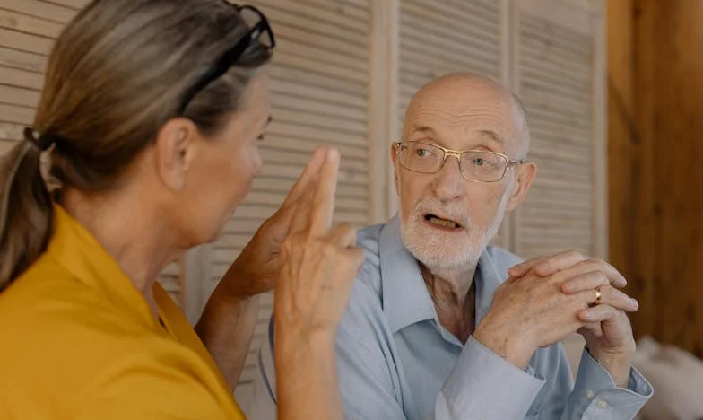 Mąż powiedział, że nie jestem dobrą gospodynią – po rozmowie z teściową. Ta jedna rozmowa zmieniła wszystko.