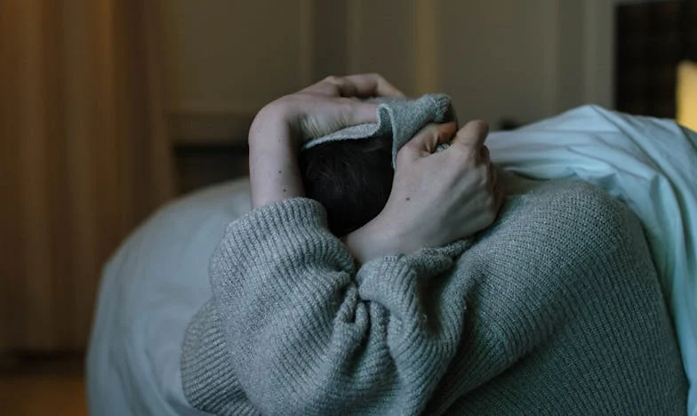 Siedem Bezsennych Nocy: Jak Brak Snu Zmienił Mojego Męża i Naszą Rodzinę