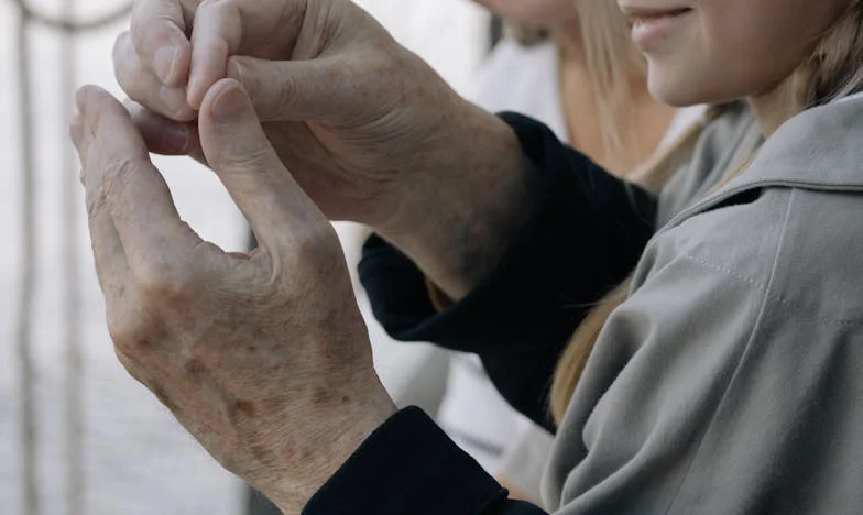 „Tato! Mama jest w szpitalu. Zabrałam Zosię do babci”: Jak moje zaniedbanie doprowadziło ją na szpitalne łóżko – historia, która zmieniła wszystko