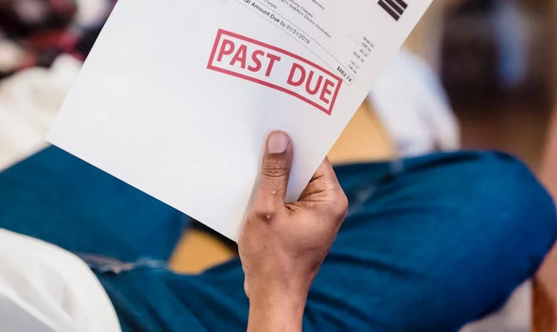 Zdrada, która rozdarła moje życie: Opowieść o bólu, wyborach i sile kobiety