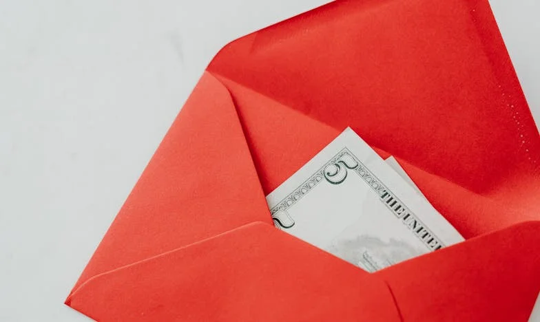 Między dzieciństwem a odpowiedzialnością: Historia młodej matki z Łodzi