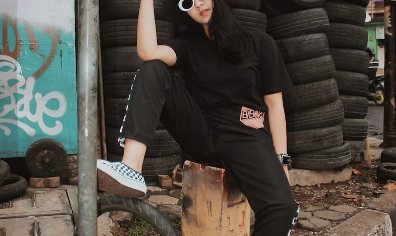 Między ruinami a marzeniami: Mój letni azyl w starej chacie