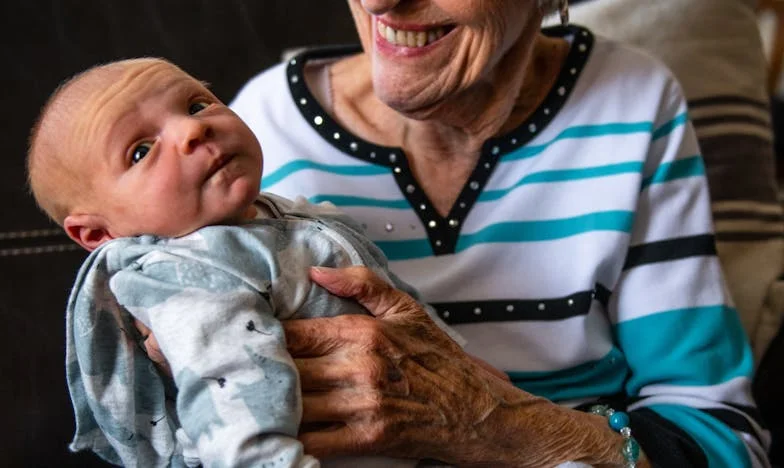 Cud wśród łez: Historia odrodzenia małej Karolinki