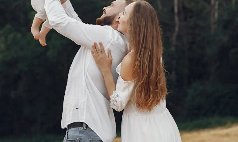 Między ciszą a krzykiem: Historia o rodzinie, zdradzie i poszukiwaniu siebie