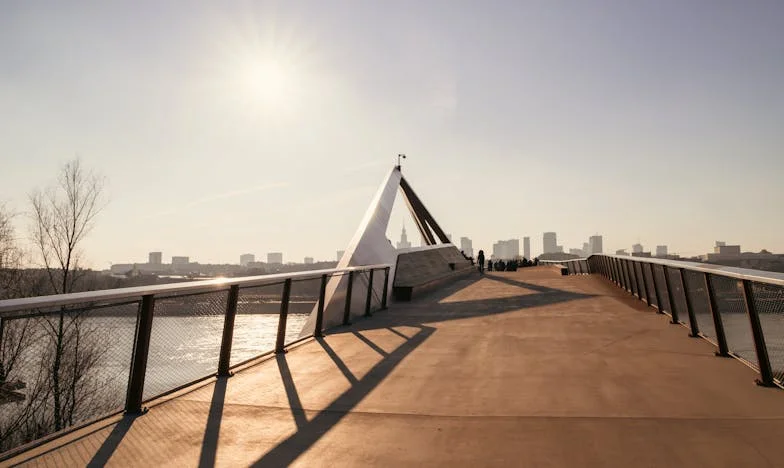 Rodzina, która chciała dać miłość – a odkryła coś, co zmieniło ich życie na zawsze