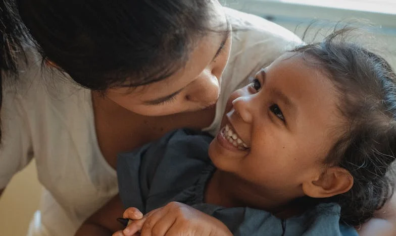 „Spakuj walizki i wprowadzaj się”: Jak ciąża stała się początkiem rodzinnej burzy