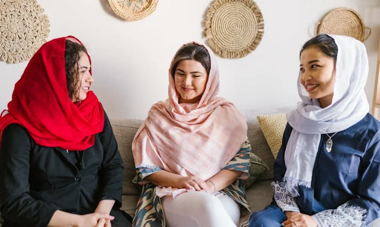 Zostawił mnie SMS-em, a ja... nie zostałam ofiarą. Moja historia o zdradzie, sile i nowym początku