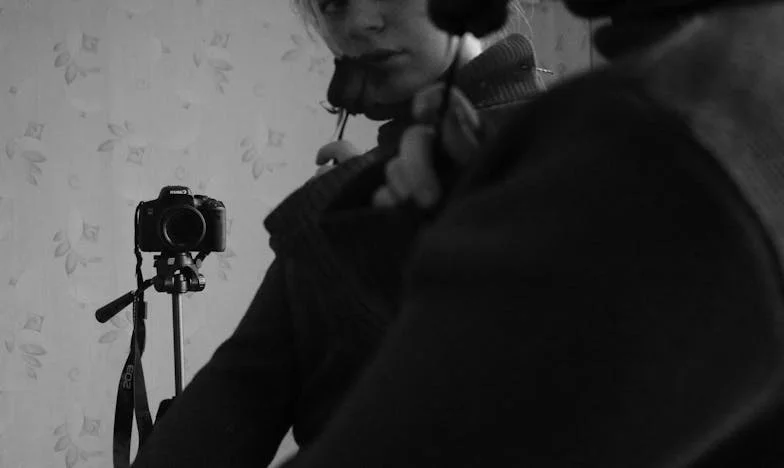 Cienie przeszłości: Pamiętnik Anny o macierzyństwie i kryzysie małżeńskim